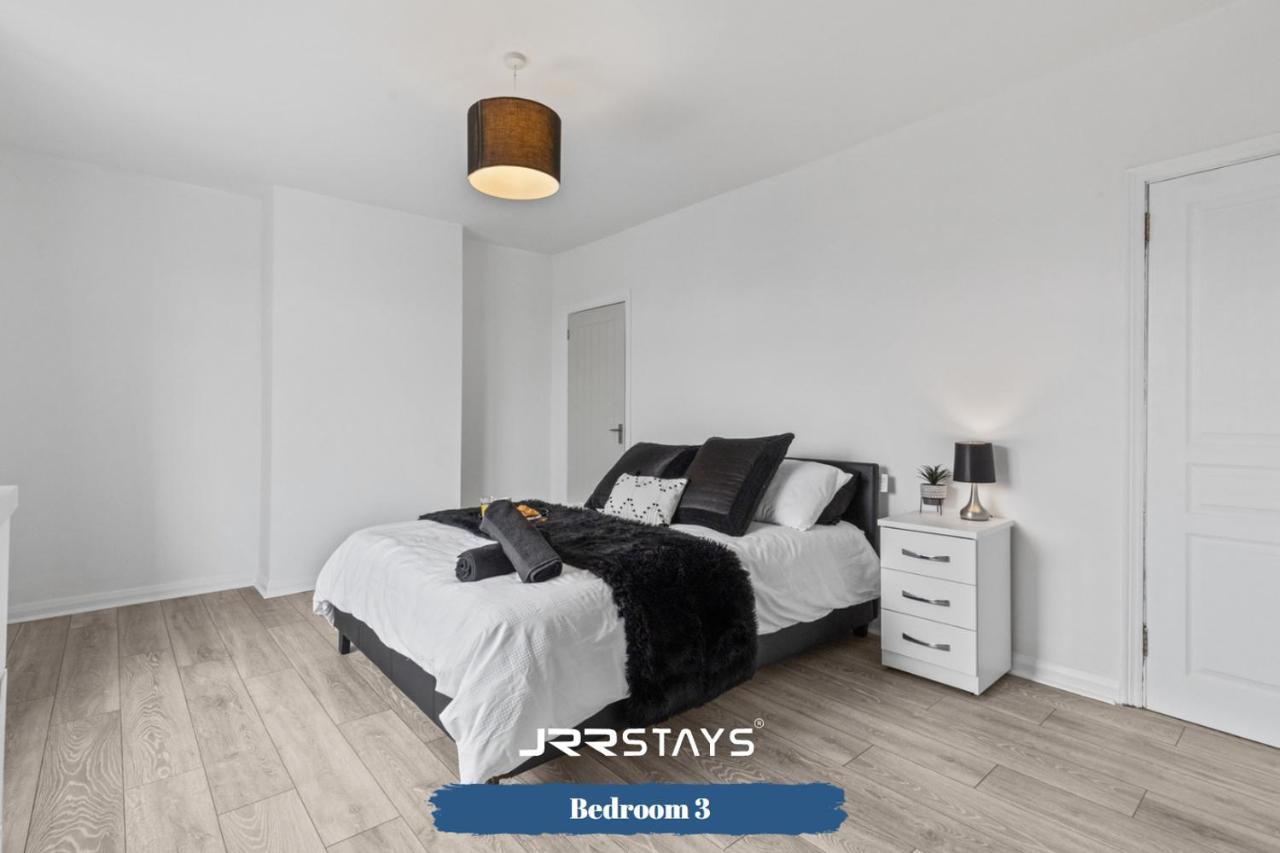 Nuneaton - Ideal 3 Bedroom, Wi-Fi Parking, Sleeps 6 - Jrr Stays Exterior photo